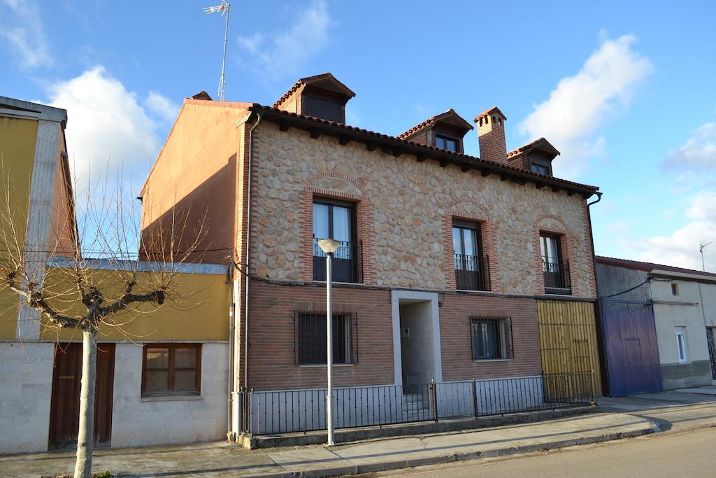 La Cantamora Hotel Rural Pesquera De Duero ภายนอก รูปภาพ